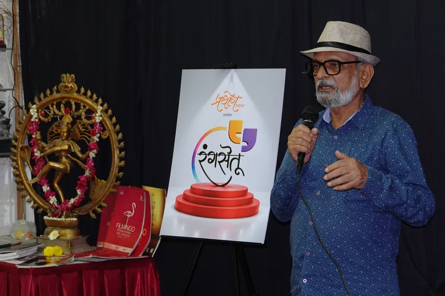 संभाजी सावंत यांच्याकडून ‘रंगसेतू’ ला शुभेच्छा